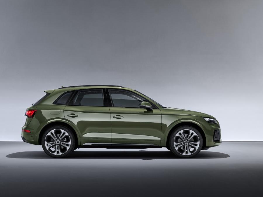 Audi Q5 40 TDI Quattro S-Line 2020 года  (WW) (фото 18 из 89)